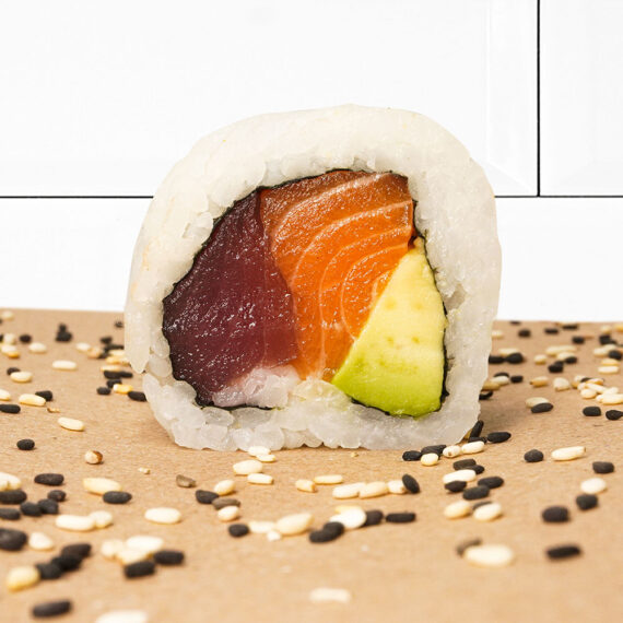 Rainbow Roll (8pzas)
